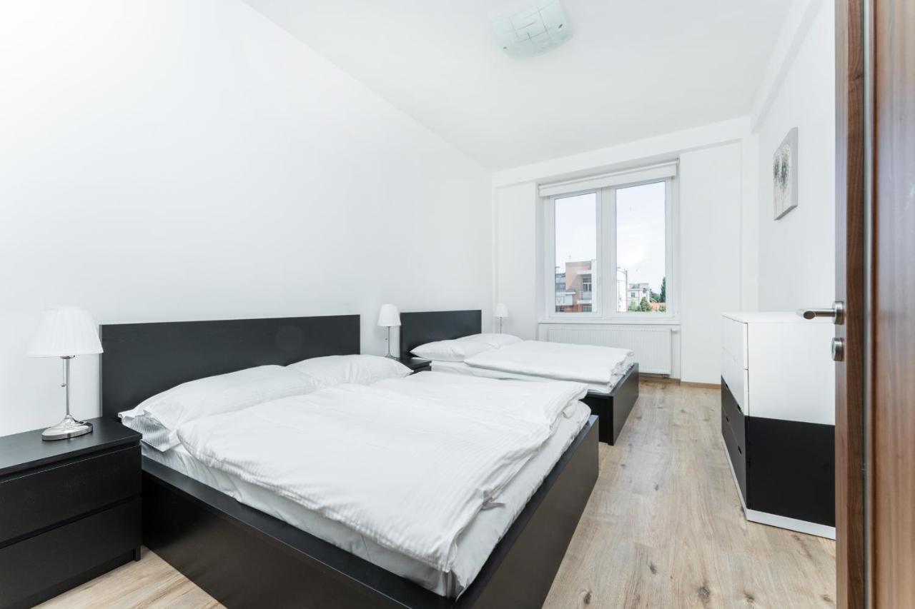 Apartman Riegrovo Namesti 波杰布拉迪 外观 照片